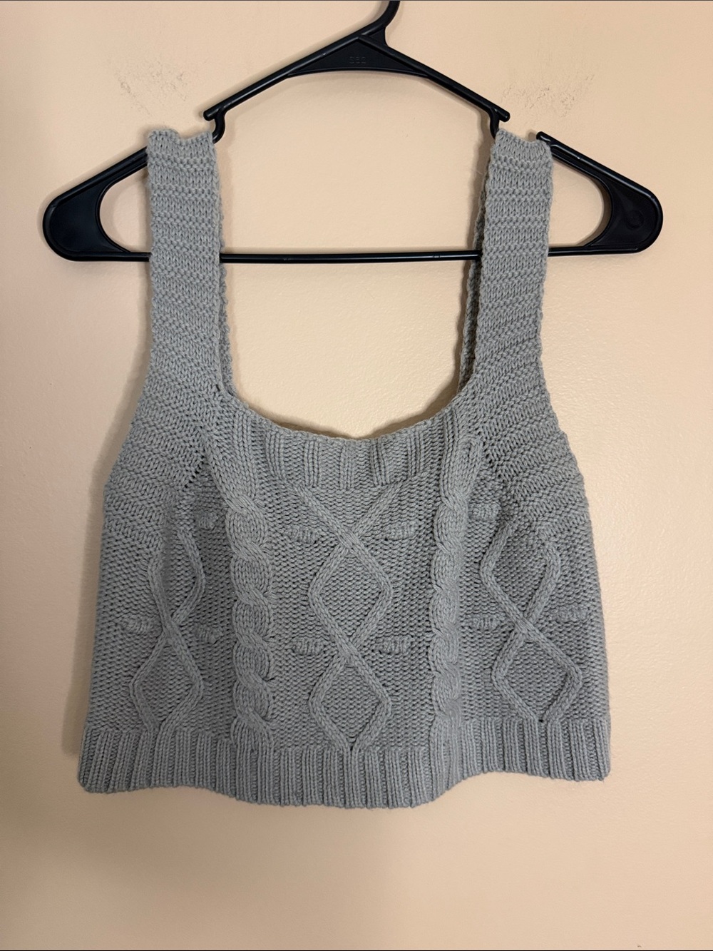 Kendall & Kylie Light Gray Cable Knit Crop Tank
